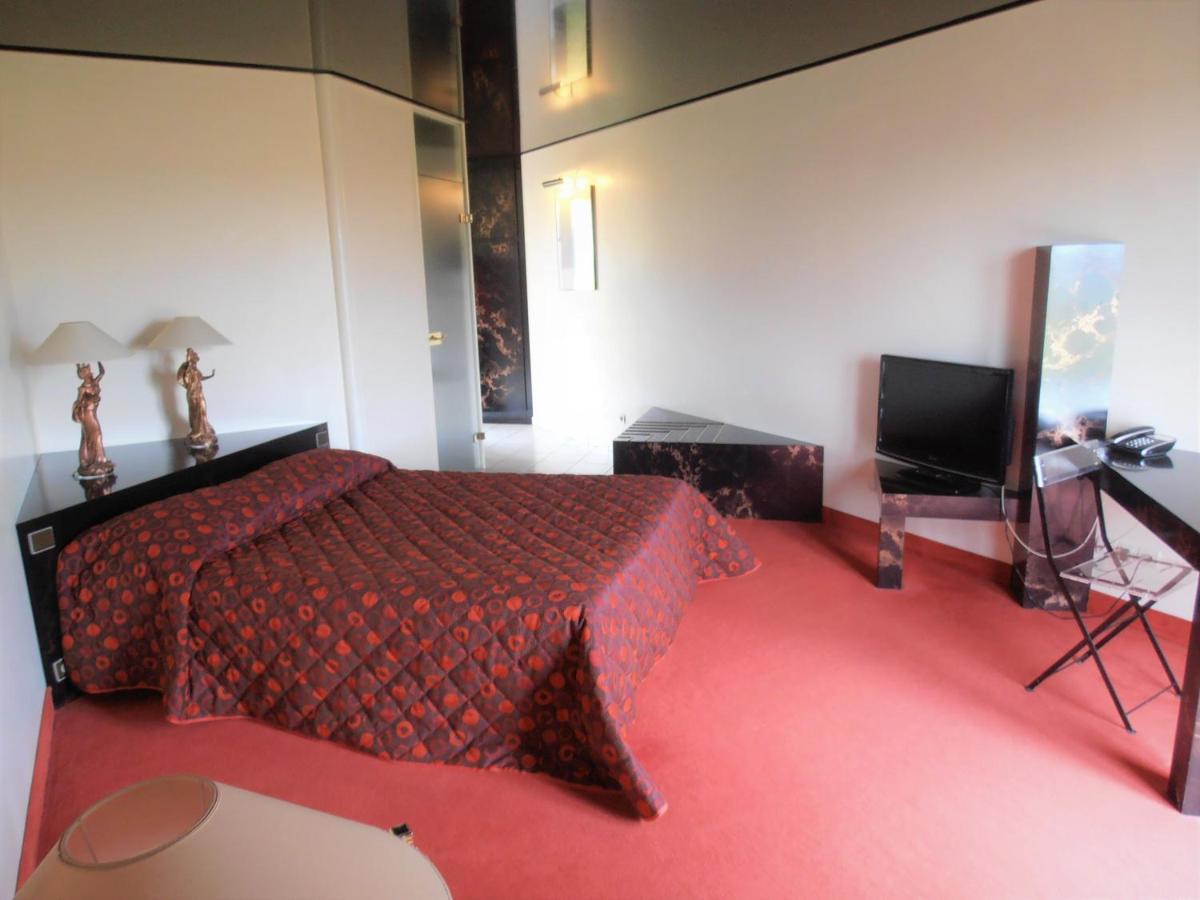 Crispol Hotel Saint-Pere  Ngoại thất bức ảnh